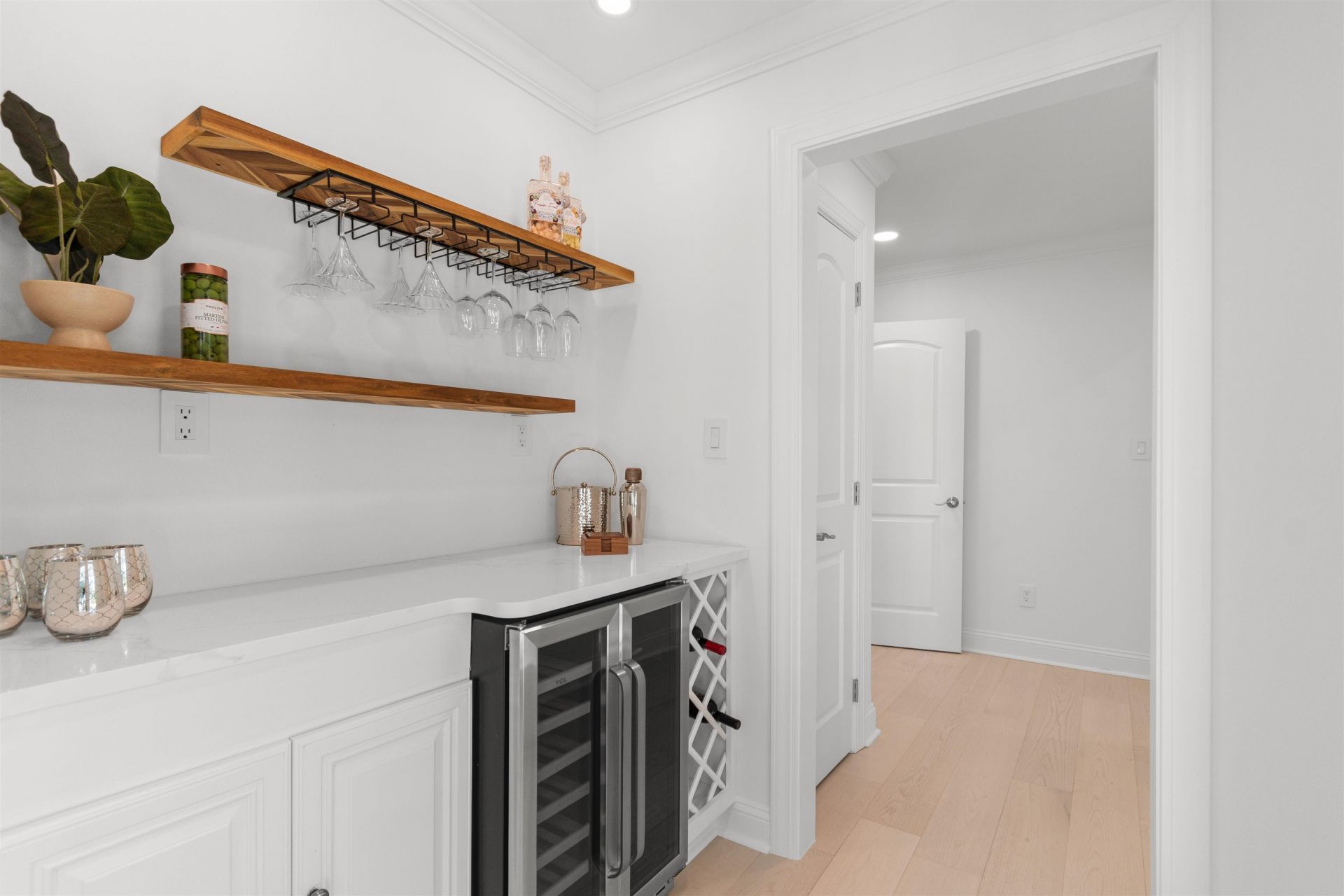 9404 Cove Dr. Photo 25