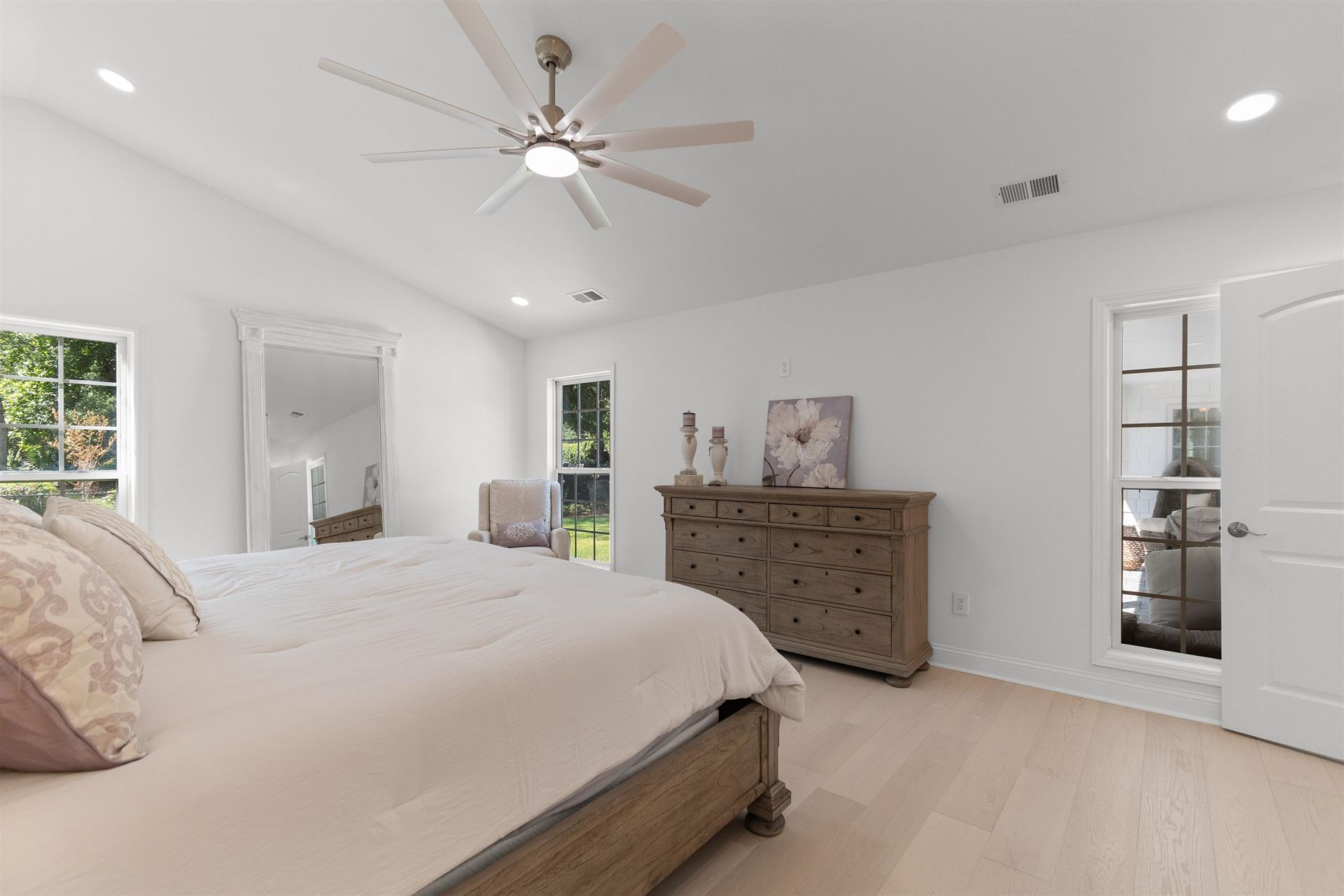 9404 Cove Dr. Photo 29