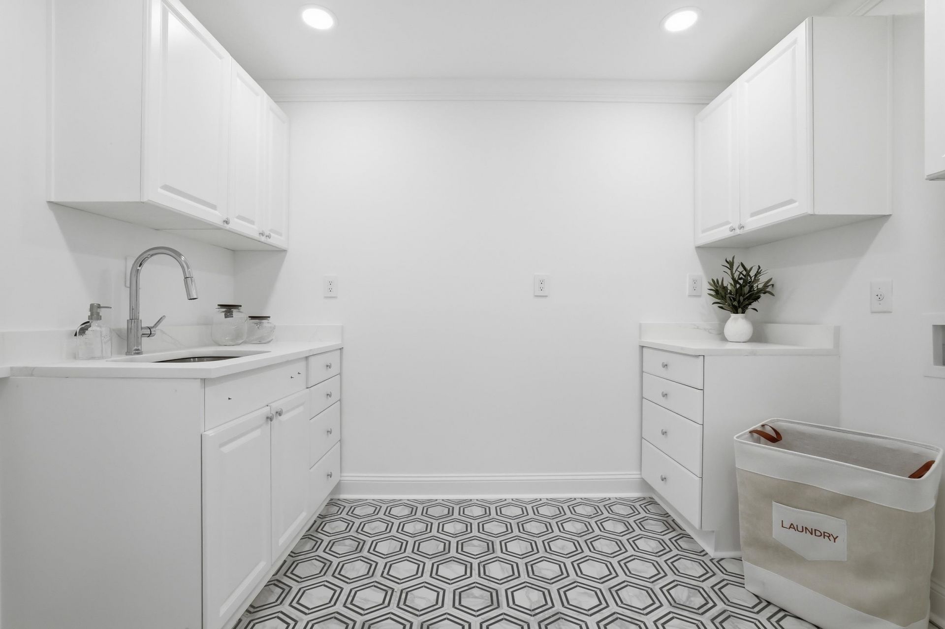 9404 Cove Dr. Photo 34