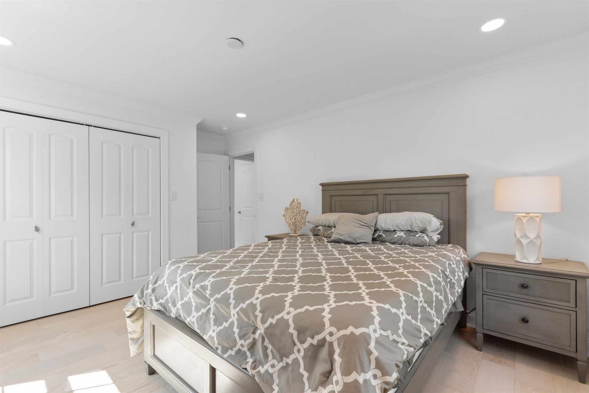 9404 Cove Dr. Photo 41