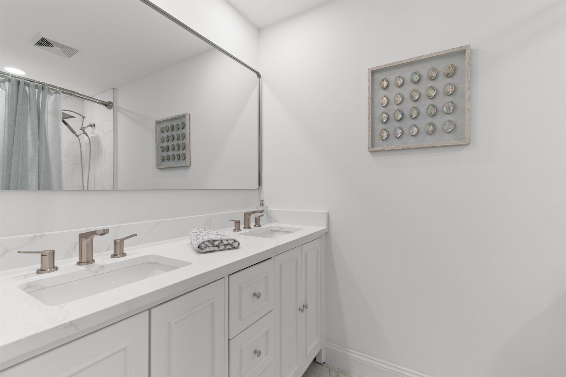 9404 Cove Dr. Photo 44