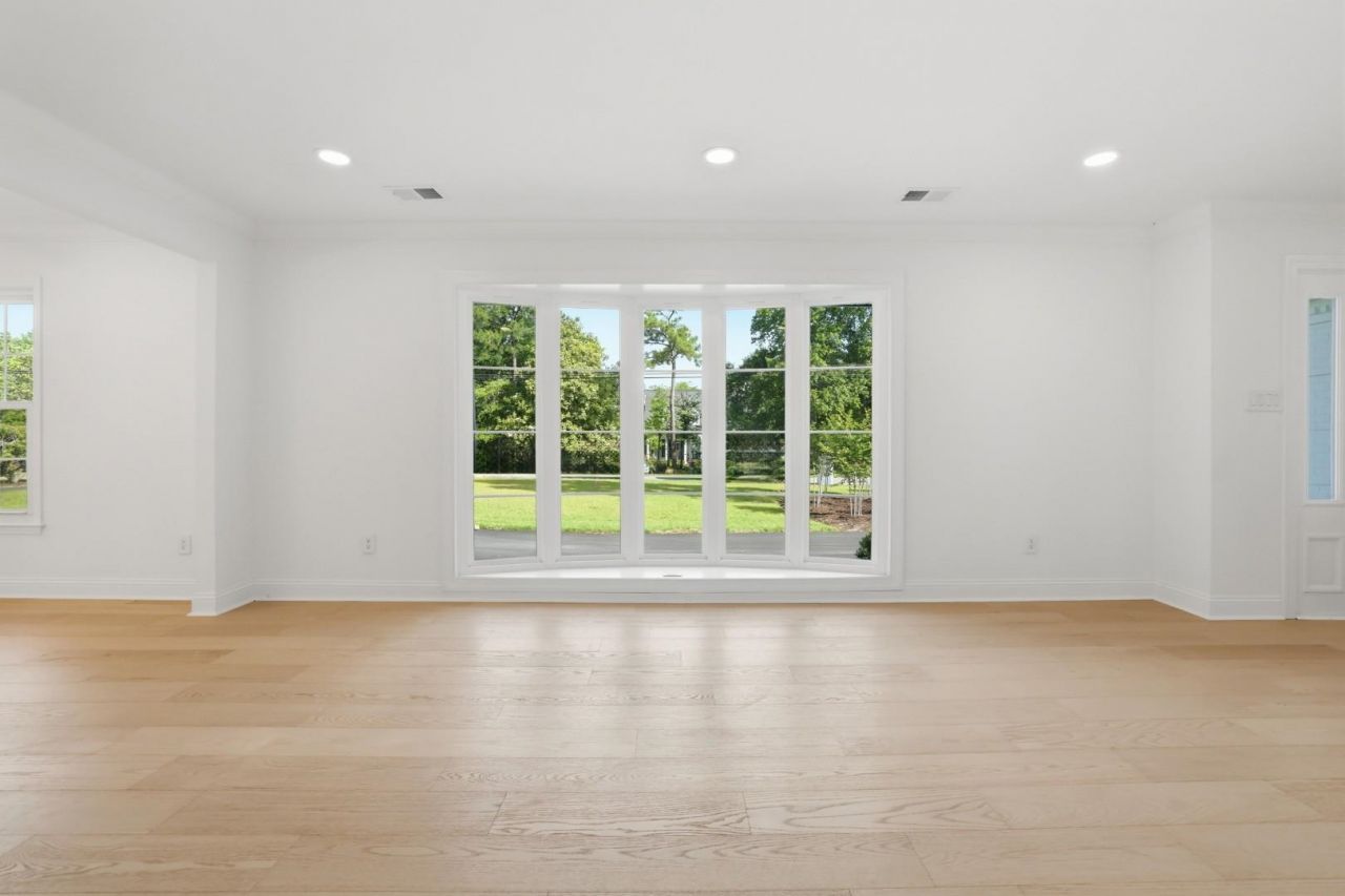 9404 Cove Dr. Photo 6