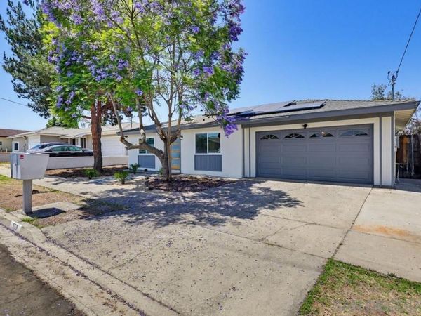 569 Gold Dr, Oceanside, CA 92057