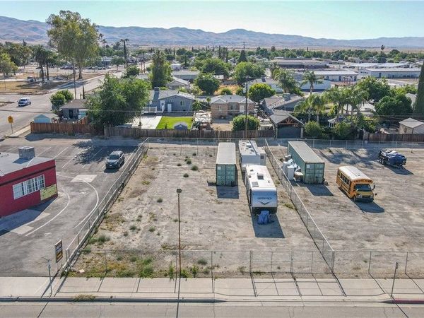303 Harrison Street, Taft, CA 93268