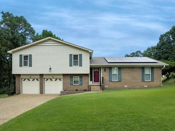 8 Kings Mountain Court , Little Rock, AR 72211