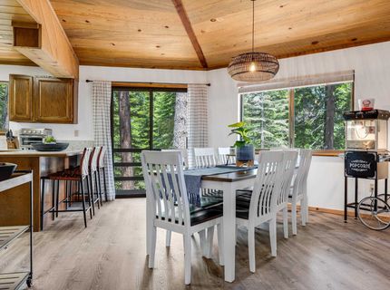 443 Cedar Circle, Lake Almanor, CA 96137 Photo