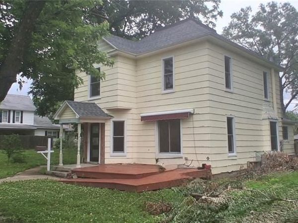 515 S Cottonwood Street, Iola, KS 66749
