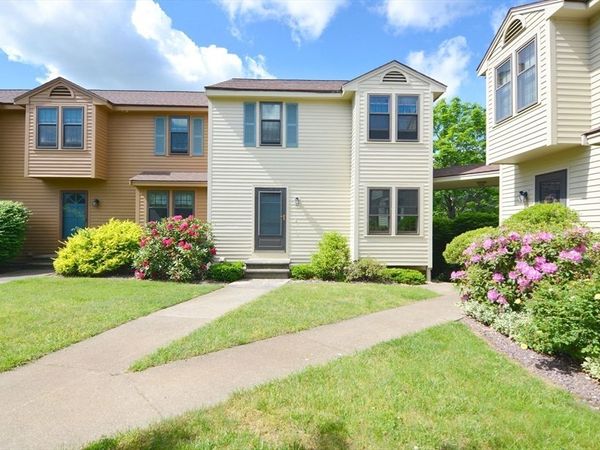 96 Apache Way, Unit 96, Tewksbury, MA 01876