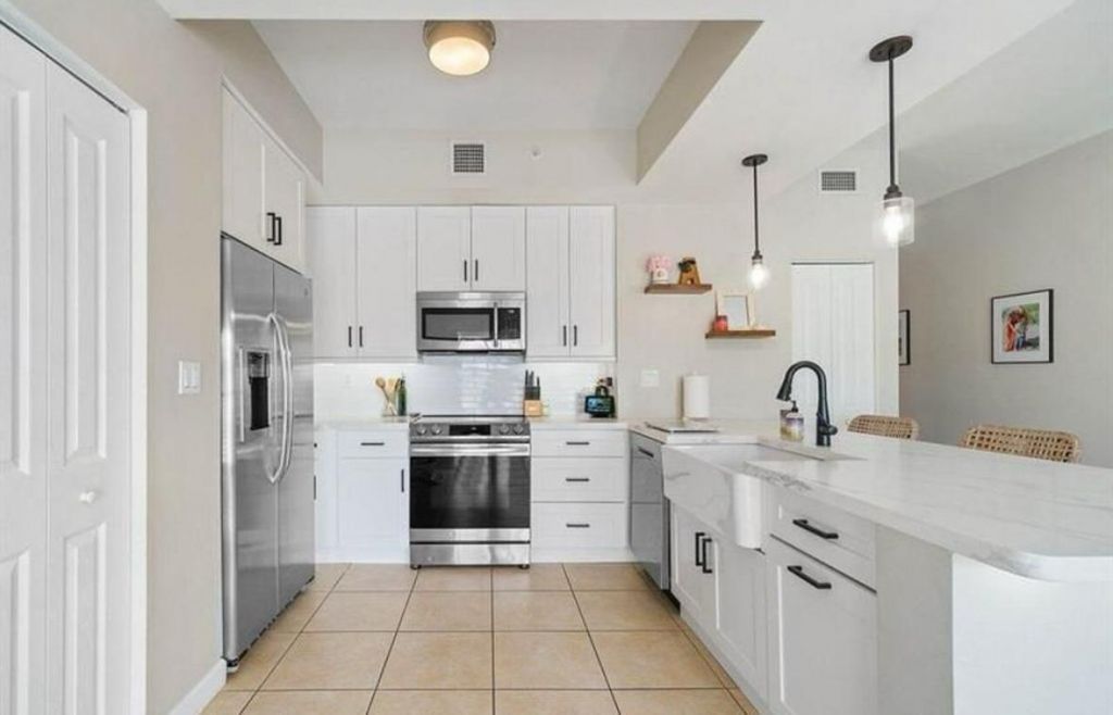 1931 NE 2nd Street, Unit 305, Deerfield Beach, FL 33441 Photo