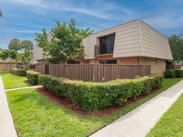 5821 58th Way, West Palm Beach, FL 33409
