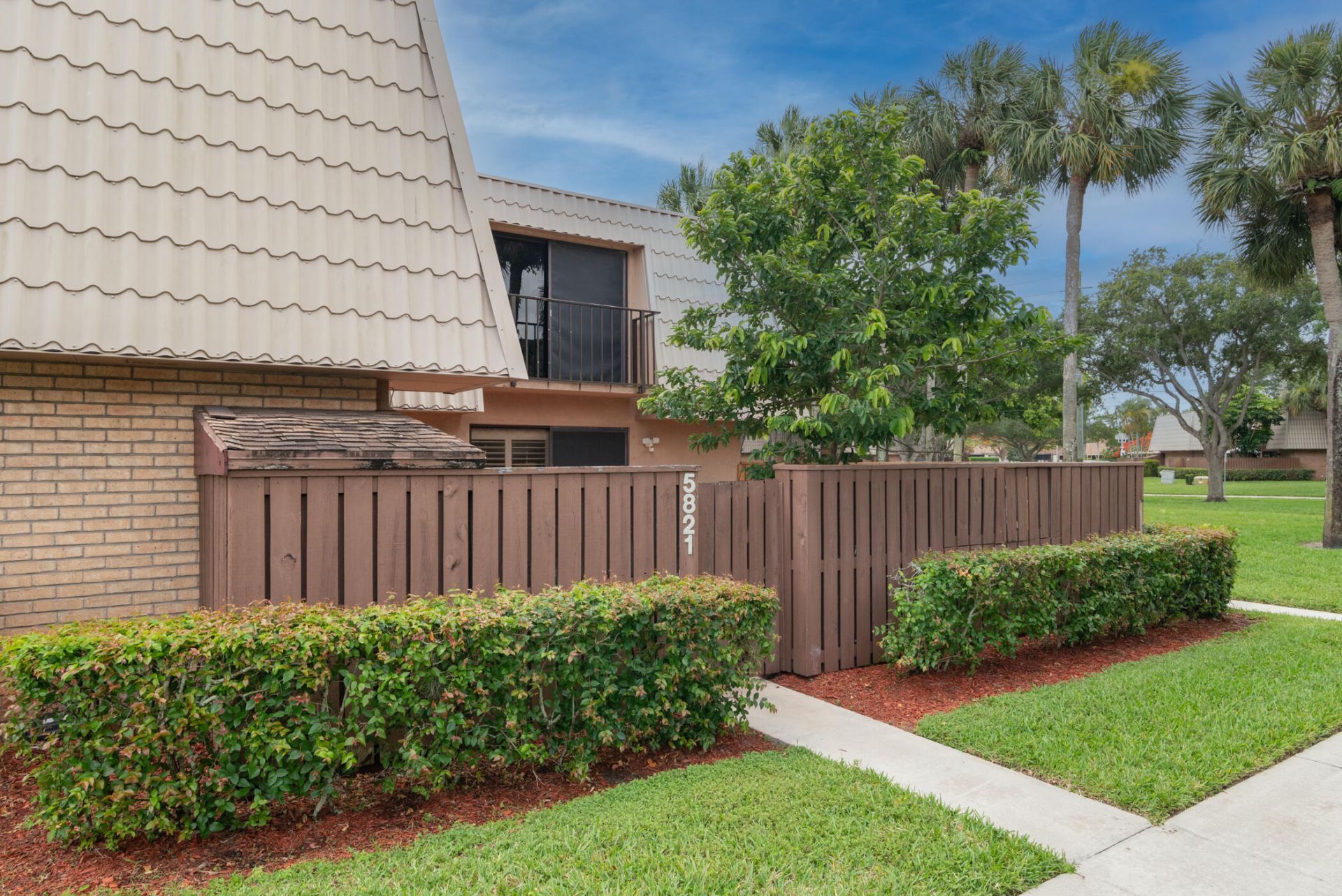 5821 58th Way, West Palm Beach, FL 33409 Photo