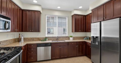413 17th St, Sacramento, CA 95811 Photo
