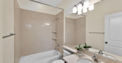 413 17th St, Sacramento, CA 95811 Photo