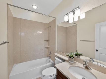 413 17th St, Sacramento, CA 95811 Photo