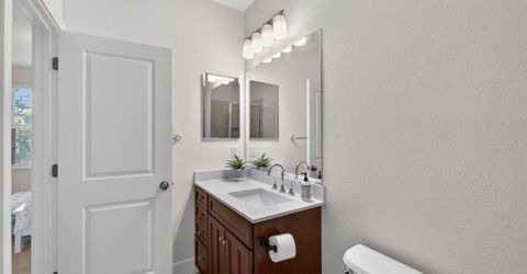 413 17th St, Sacramento, CA 95811 Photo