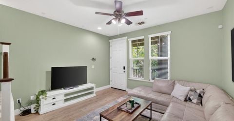 413 17th St, Sacramento, CA 95811 Photo