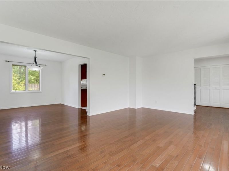 33065 Arlesford Drive, Solon, OH 44139 Photo 6