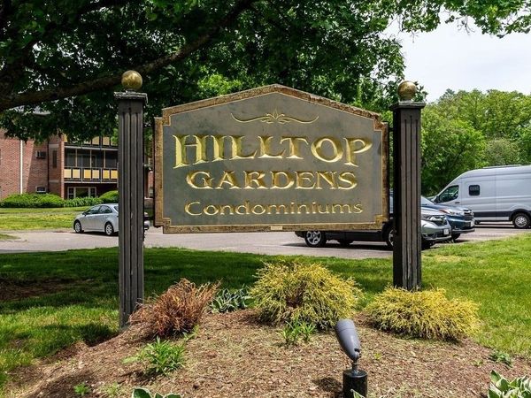 251 Rock Street, Unit B7, Norwood, MA 02062