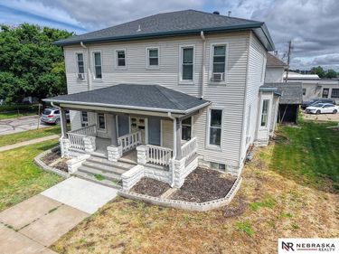 2100 F Street , Lincoln, NE 68510