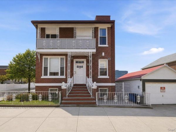 2041 Hobart Avenue , Bronx, NY 10461