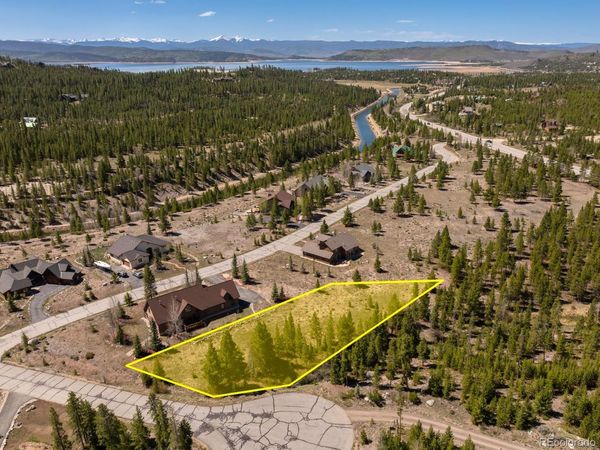 38 GCR 6621 , Grand Lake, CO 80447