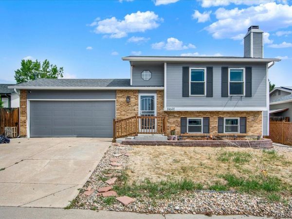 19691 E Navarro Place, Aurora, CO 80013