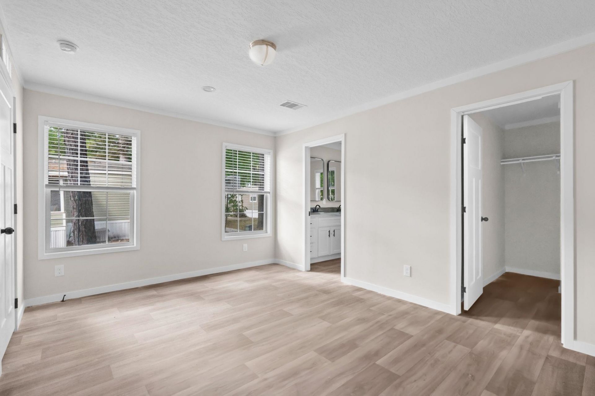 4 Islander Ct.  Photo 15