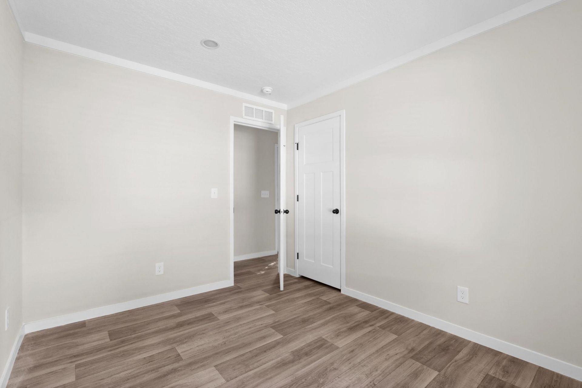 4 Islander Ct.  Photo 26
