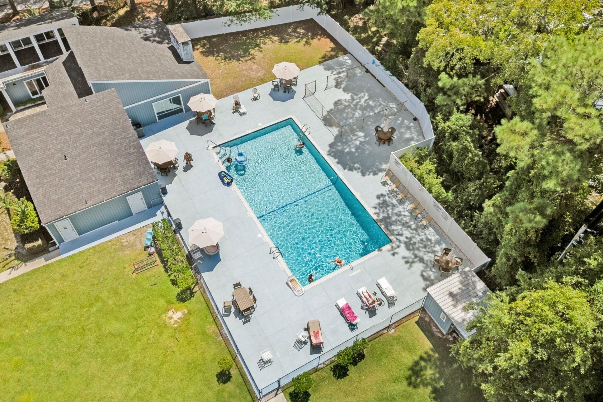 4 Islander Ct.  Photo 40