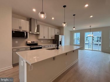18024 ALICIA AVENUE, DUMFRIES, VA 22026
