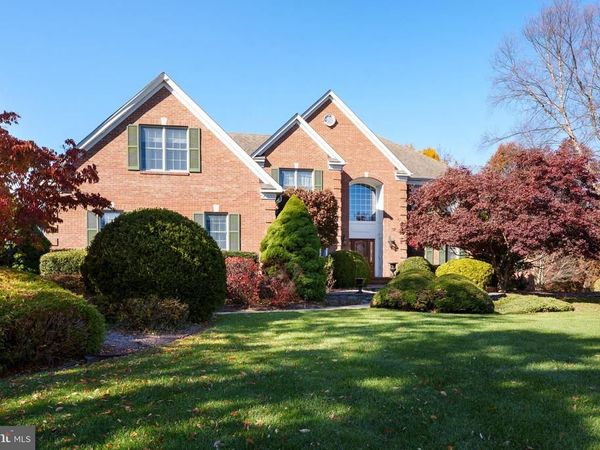 7 SILVER MAPLE COURT , BELLE MEAD, NJ 08502