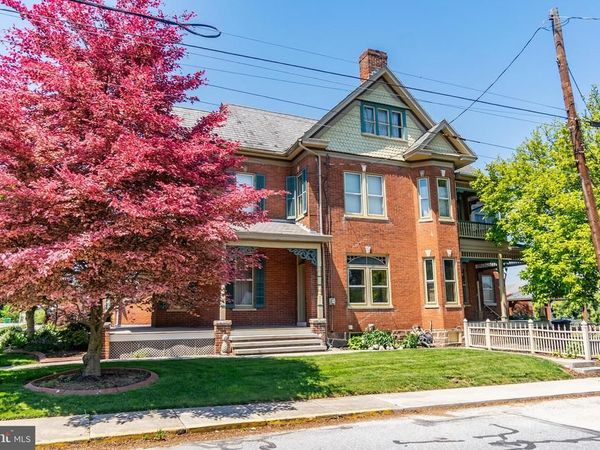 300 LINCOLN WAY W, NEW OXFORD, PA 17350