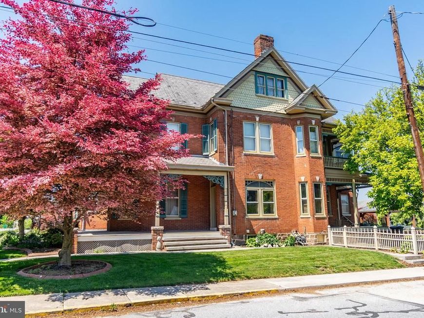 300 Lincoln Way W, New Oxford, PA 17350 Main Photo