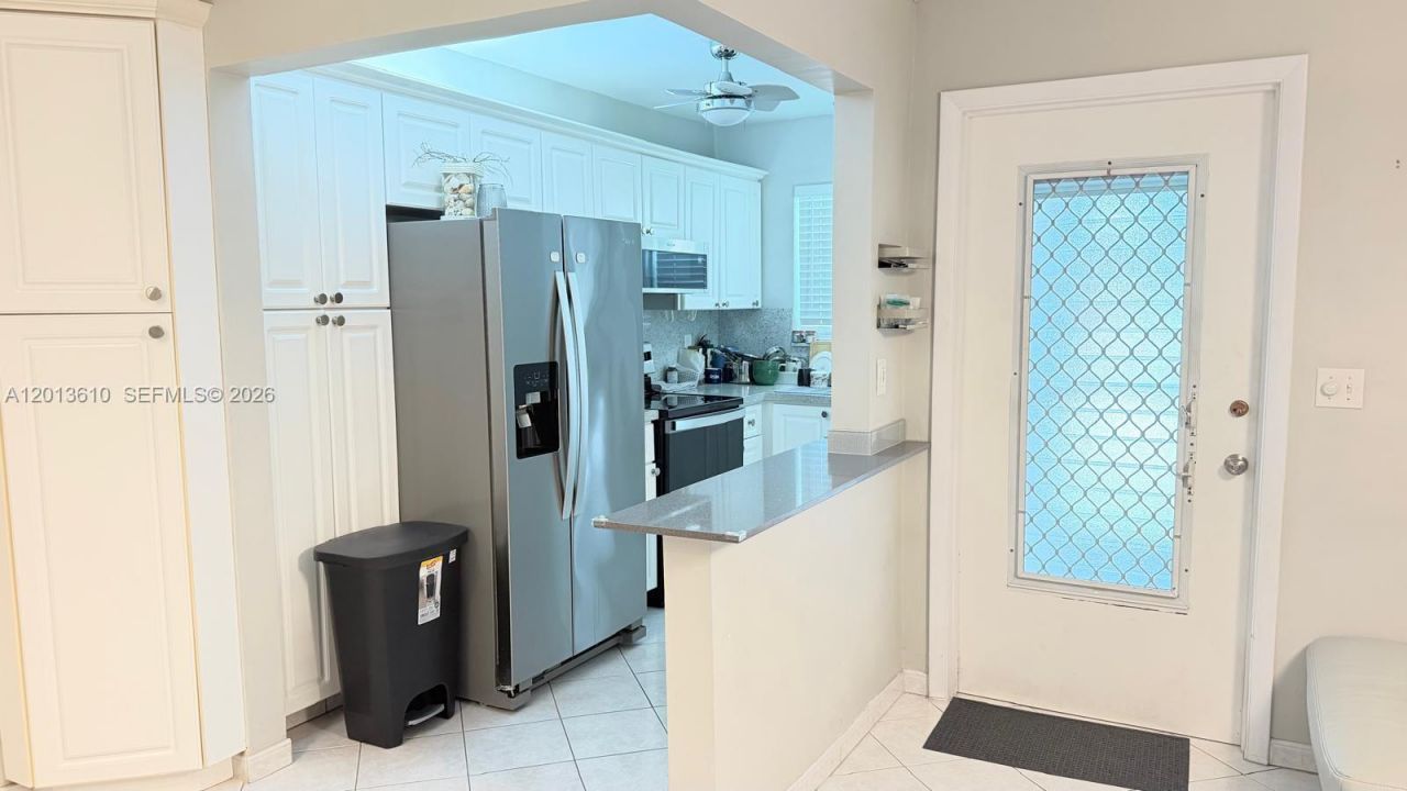 580 Egret Dr , Unit 211, Hallandale Beach, FL 33009 Photo