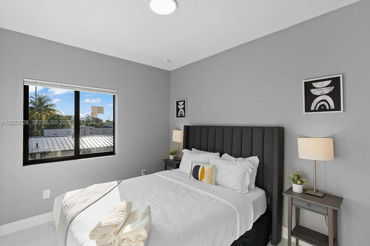 1784 & 1786 NW 31st St , Miami, FL 33142 Photo