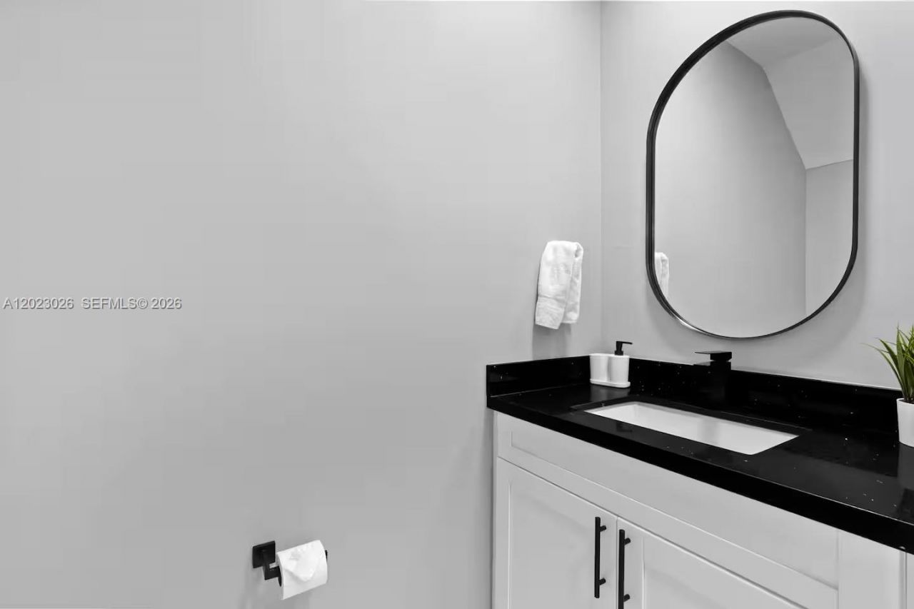 1784 & 1786 NW 31st St , Miami, FL 33142 Photo