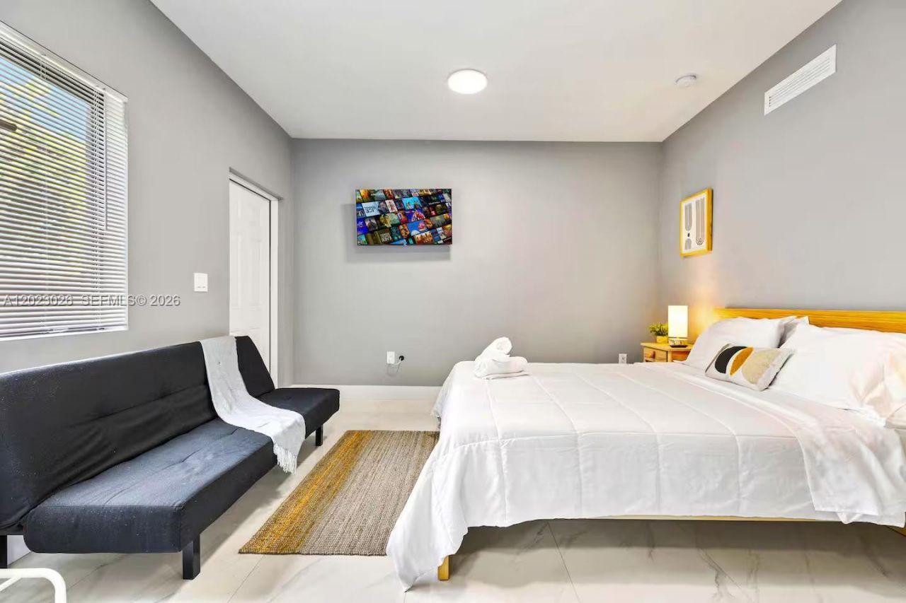1784 & 1786 NW 31st St , Miami, FL 33142 Photo