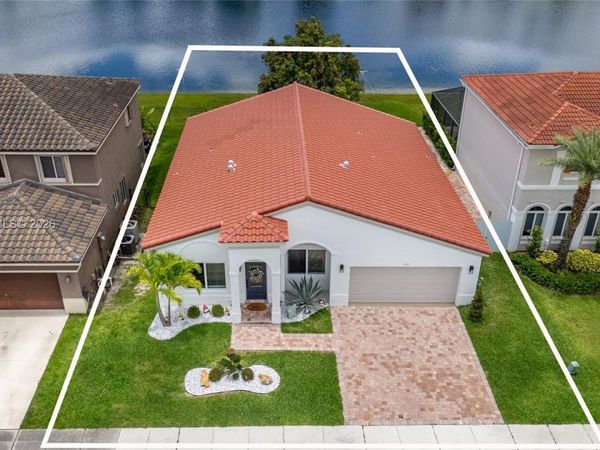 1601 SW 106th Ter , Davie, FL 33324