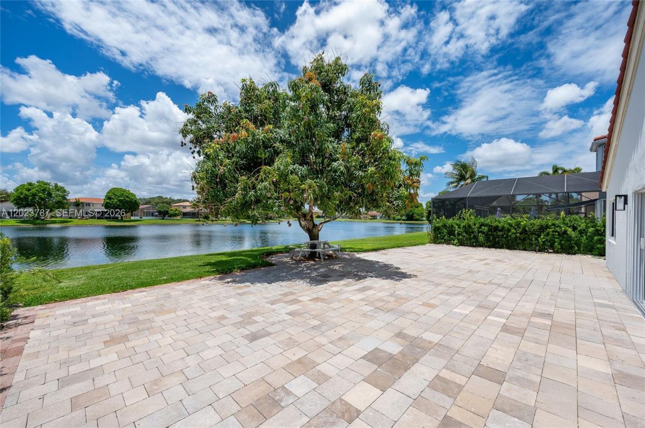 1601 SW 106th Ter, Davie, FL 33324 Photo