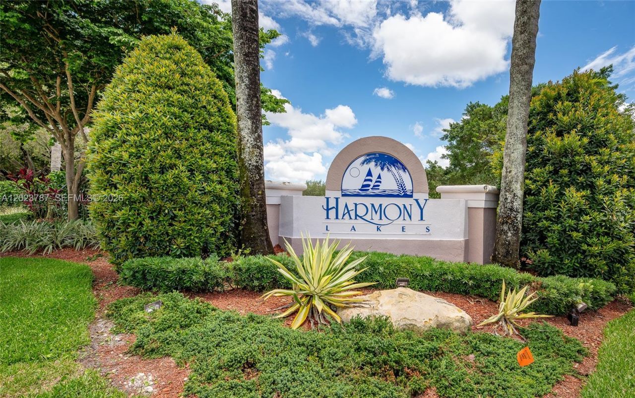 1601 SW 106th Ter, Davie, FL 33324 Photo
