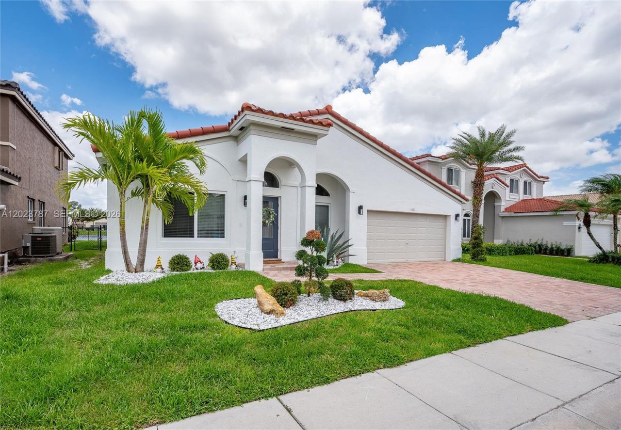 1601 SW 106th Ter, Davie, FL 33324 Photo