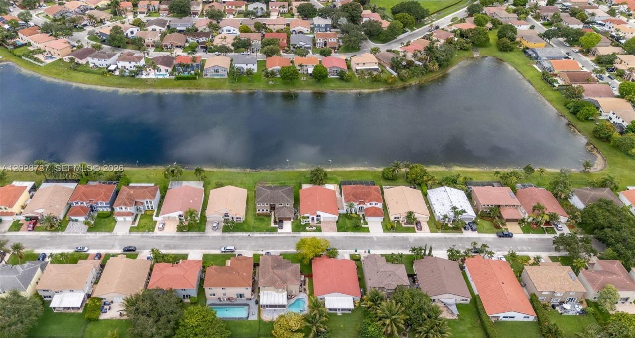 1601 SW 106th Ter, Davie, FL 33324 Photo