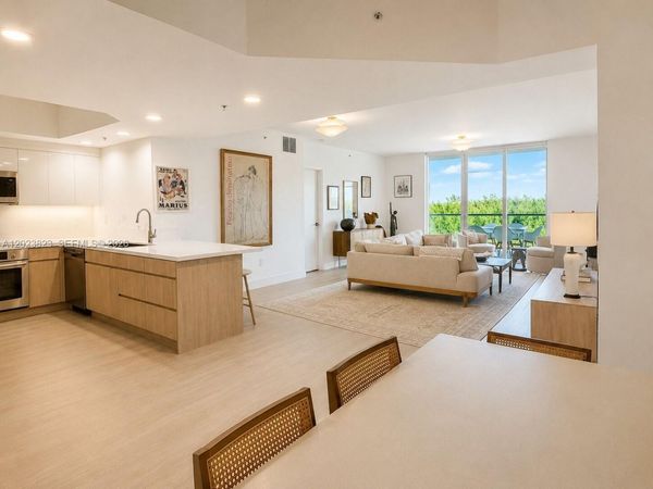 15051 Royal Oaks Ln, Unit 904, North Miami, FL 33181