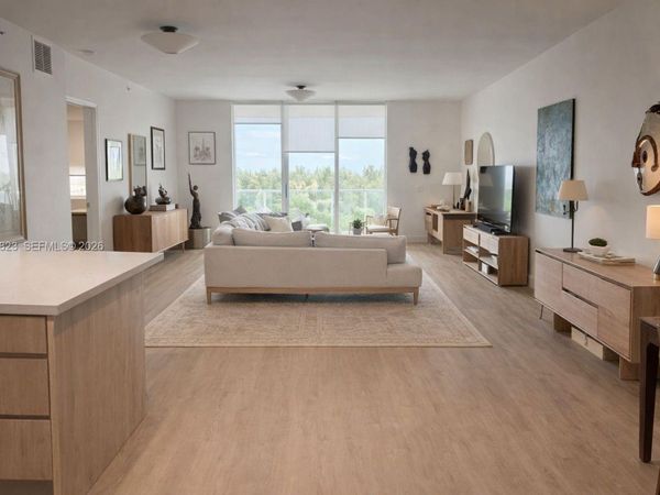 15051 Royal Oaks Ln , Unit 904, North Miami, FL 33181