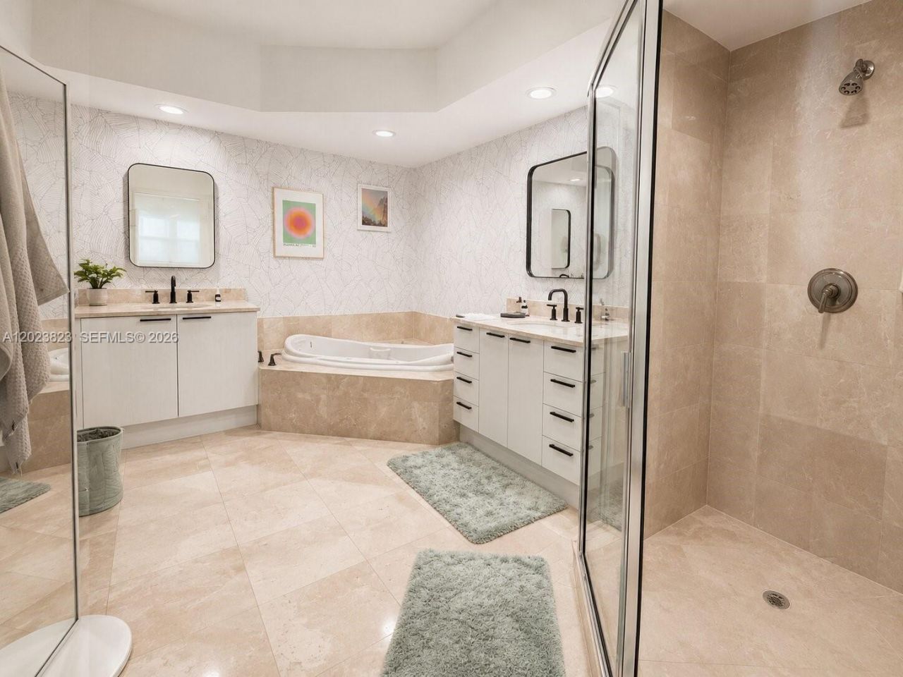 15051 Royal Oaks Ln, Unit 904, North Miami, FL 33181 Photo