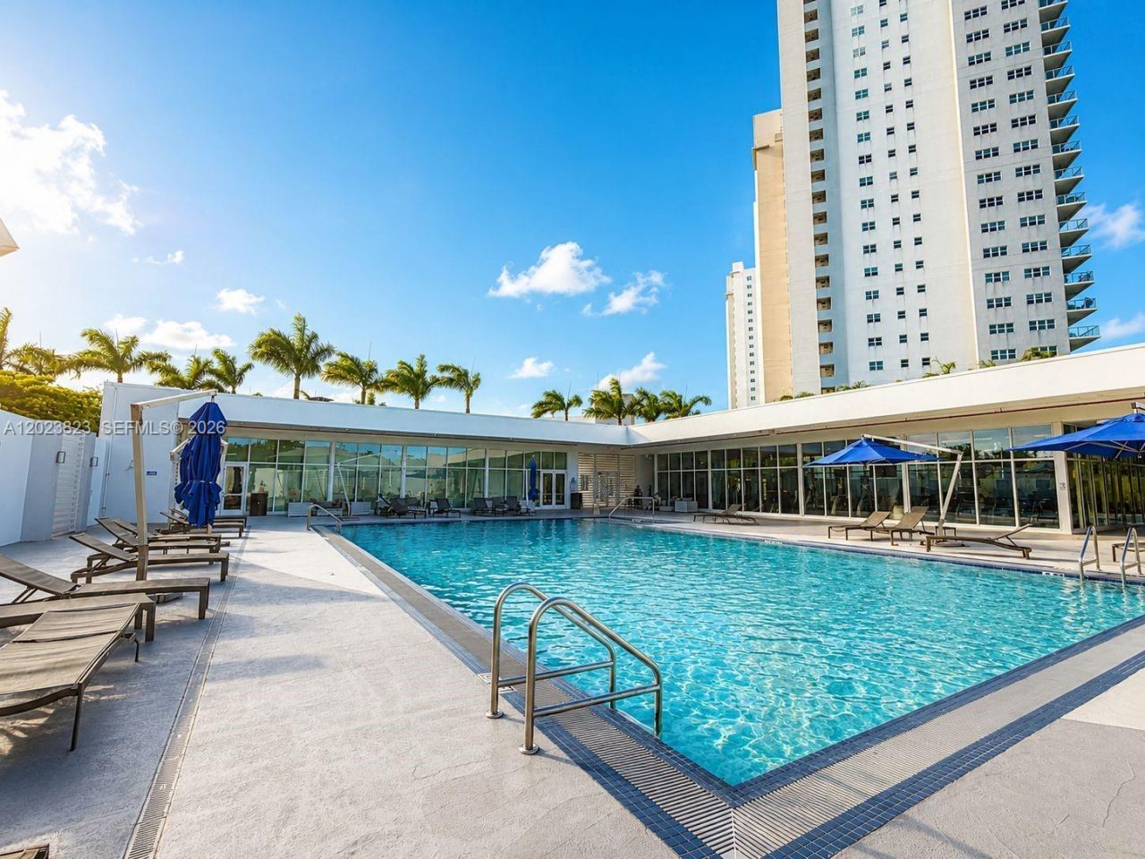 15051 Royal Oaks Ln, Unit 904, North Miami, FL 33181 Photo