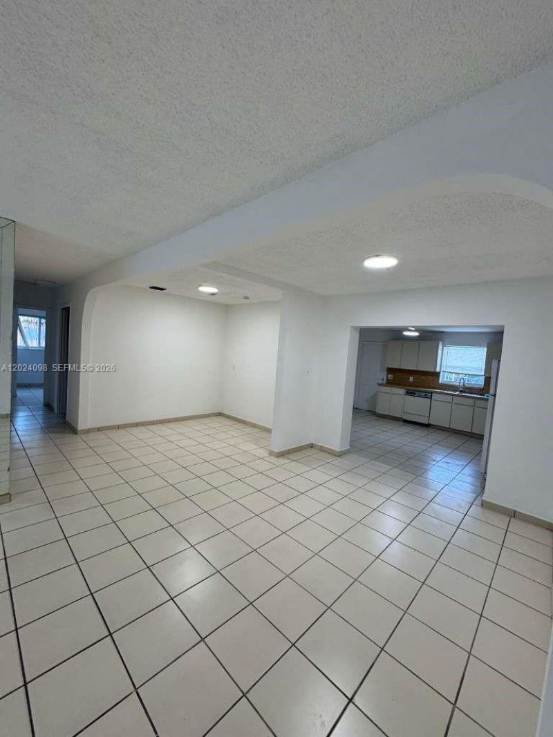 300 E 37th St , Unit Main, Hialeah, FL 33013 Photo