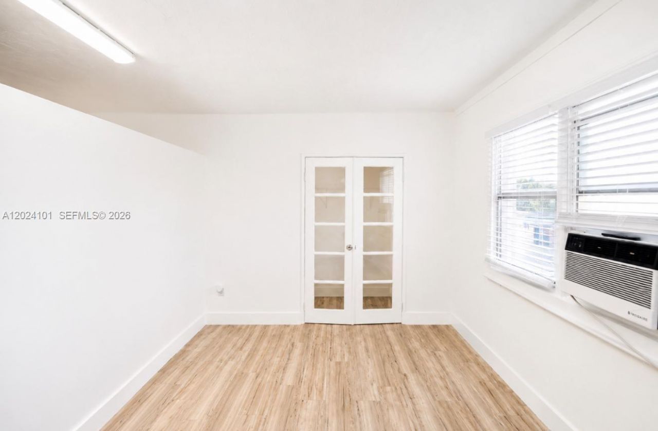 2300 W Flagler St , Unit 04, Miami, FL 33135 Photo