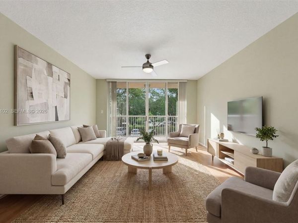 619 E Sheridan St , Unit 203, Dania Beach, FL 33004
