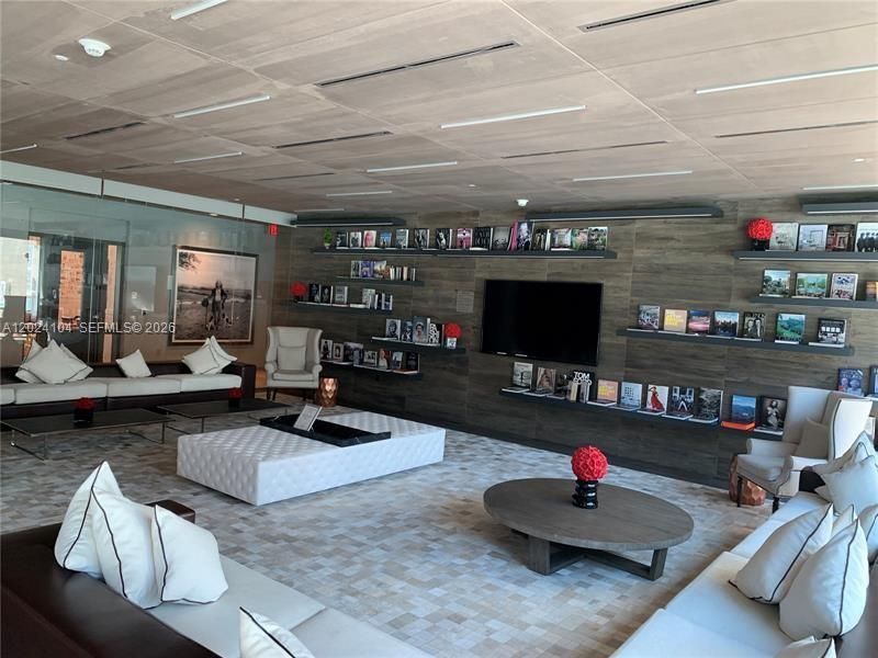 1080 Brickell Ave, Unit 2005, Miami, FL 33131 Photo